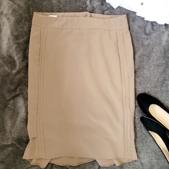 Pencil Skirt Nude size 10 - 12 - Picture 1 of 4